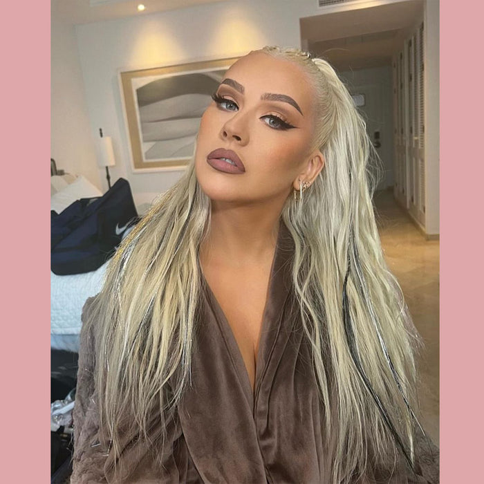 CHRISTINA AGUILERA BRINGS BACK HER SIGNATURE Y2K TWO- TONED HAIR AND IT FEELS SO NOW